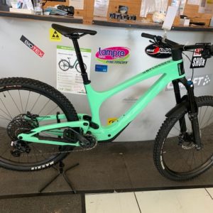 Bold Unplugged Carbon